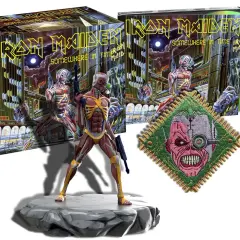 Edizione speciale di "Somewhere in Time" degli Iron Maiden: cofanetto, CD, action figure di Eddie e patch. Un viaggio nel tempo per i fan.