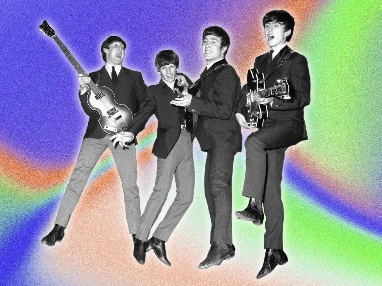 I quattro Beatles in posa con le loro chitarre su uno sfondo psichedelico.