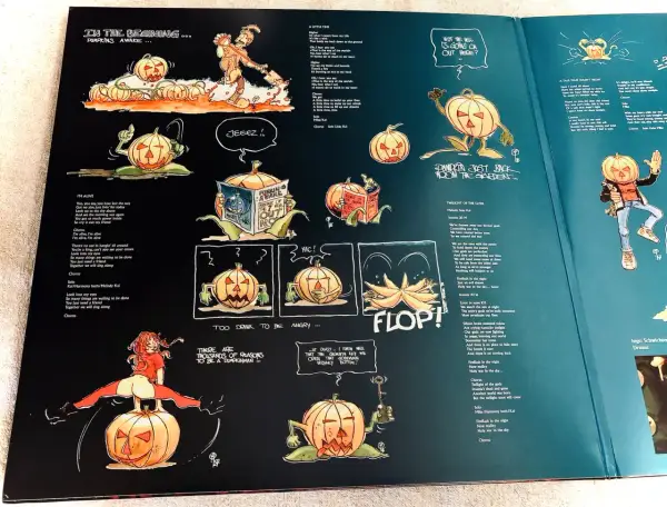Un guardiano delle sette chiavi di Halloween, con zucche animate e testi di canzoni.